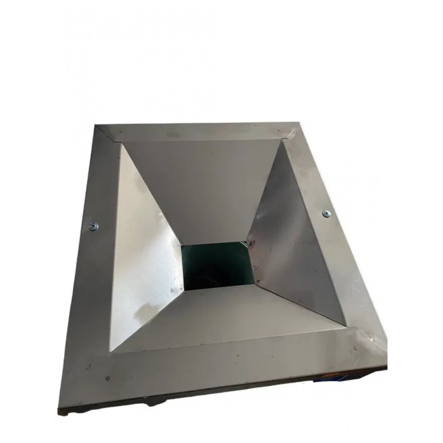 ПРОФЕСИОНАЛНА ЧУГУНЕНА МЕСОМЕЛАЧКА №32 С ЕЛЕКТРОМОТОР, ДВОЕН РЕМЪК И ПЛОТ ОТ НЕРЪЖДАВЕЙКА