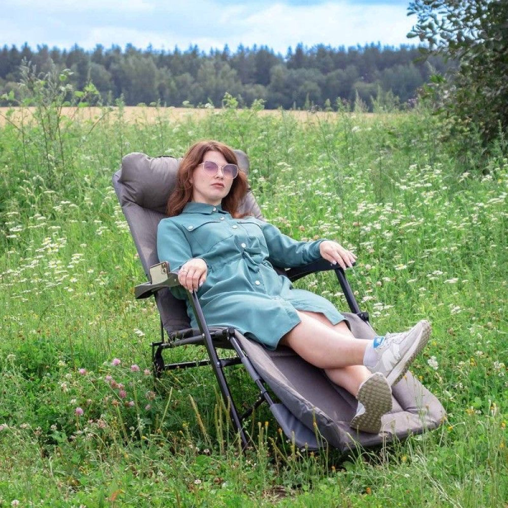 Сгъваемо походно легло тип шезлонг сиво + подарък