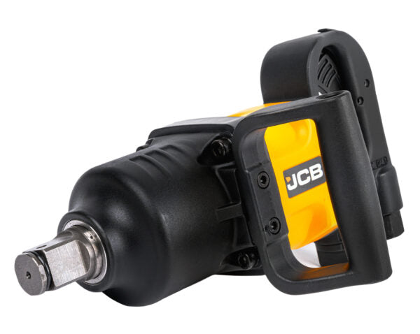 ПНЕВМАТИЧЕН УДАРЕН ГАЙКОВЕРТ С КЪС ШПИНДЕЛ 1″ 2000 NM JCB