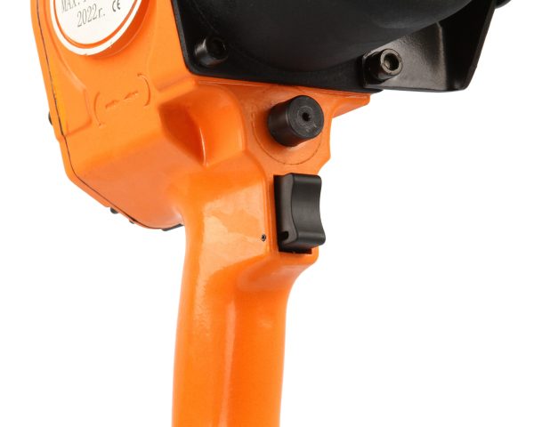 ПНЕВМАТИЧЕН ГАЙКОВЕРТ С КЪС ШПИНДЕЛ 3/4 1800 NM BJC-S88