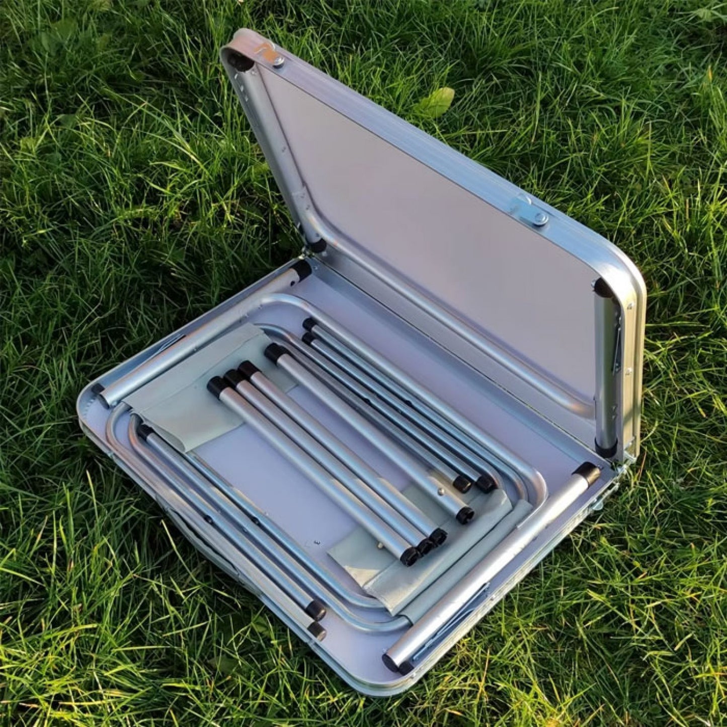 МАСА ЗА КЪМПИНГ + 2 БРОЯ СТОЛОВЕ - PA733