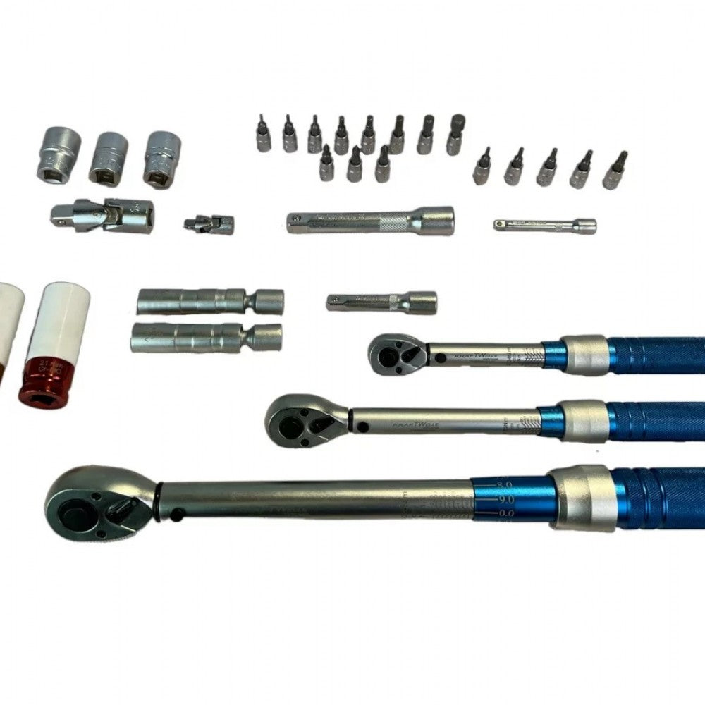 Професионален комплект динамометрични ключове 32 части 1/4, 3/8 и 1/2 със заключване на дръжката KrafTWelle